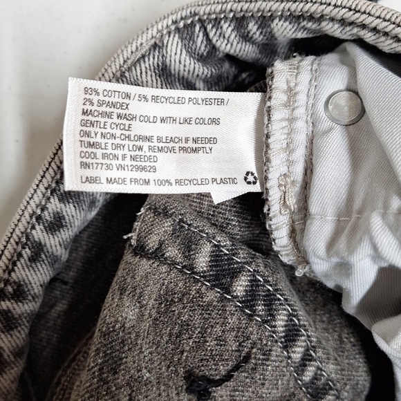 NWT Plus  Size High-Rise Stretch Denim Jean Shorts, Ava & Viv Gray Acid Wash NEW - Picture 6 of 7